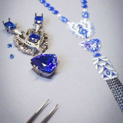 森唯洛珠宝 匠心独运，从矿石到艺术的璀璨之旅